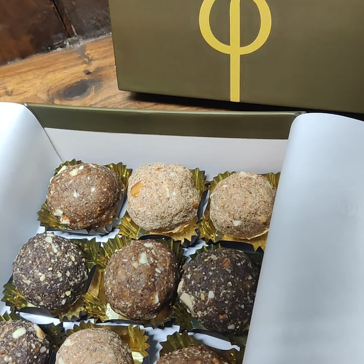 ASSORTED LADDOO 9 Pieces