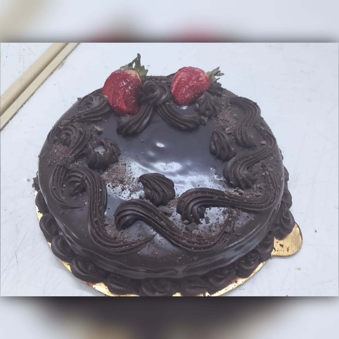 OLD FASHIONED CHOCOLATE CAKE