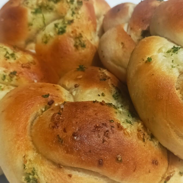 GARLIC KNOTS ROLLS | Natural  &  Organic