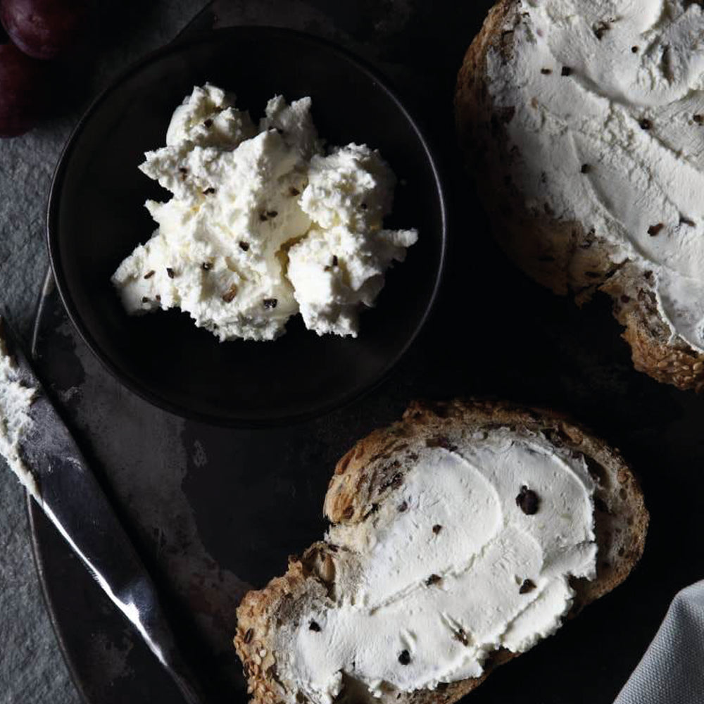 FRESH CHEESE WITH TRUFFLES (The Spotted Cow Fromargerie)