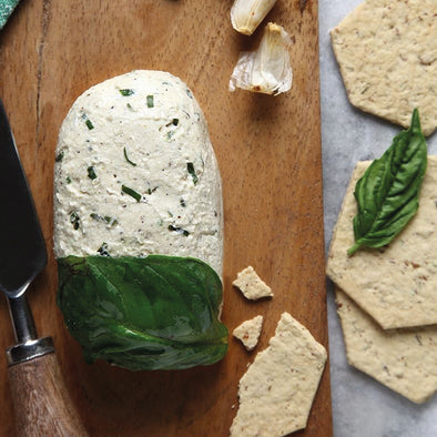 FRESH CHEESE WITH GARLIC & HERBS (The Spotted Cow Fromargerie)